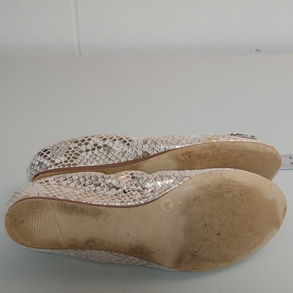 ARTURO CHANG GOLD & CREAM LEATHER SNAKE BALLET FLATS WITH RHINSTONES - Picture 8 of 14